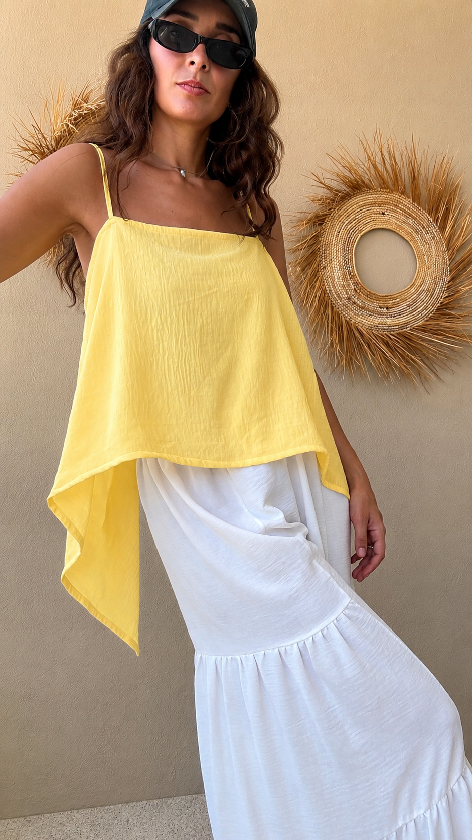 Top Sol amarillo